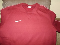 NIKE FJ9547-610 Cardinal White Crew Pullover Fleece L/S Thick Top Men’s Large