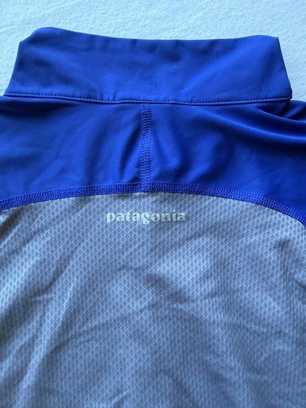 Patagonia Pullover Men L Blue 1/2 Zip Performance Thumbholes Stretch Activewear gallery
