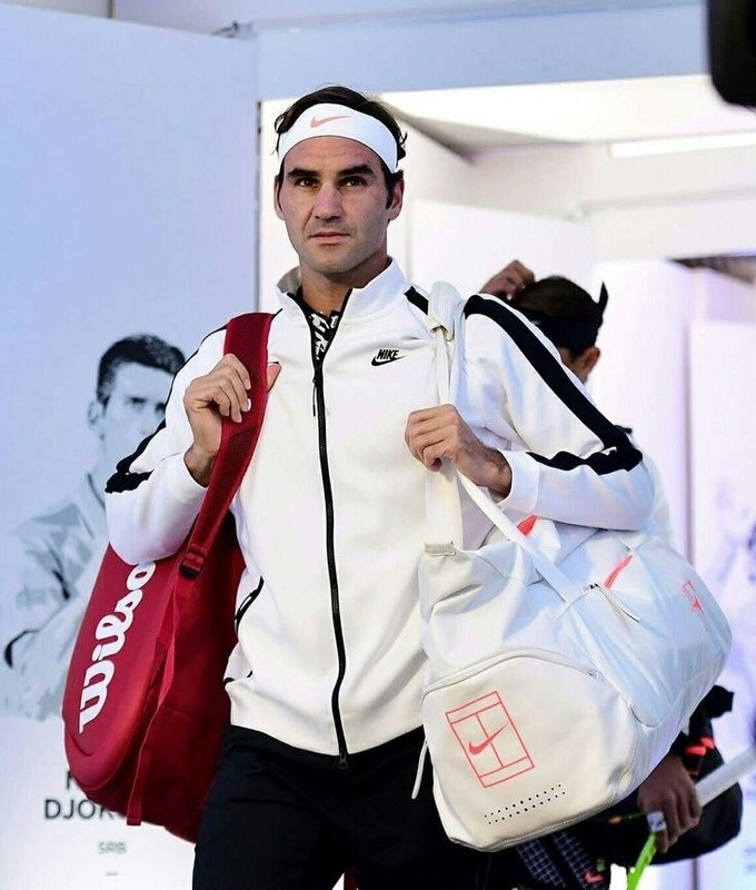 Roger Federer Nike 2017 Australian Open RF Jacket size:M gallery