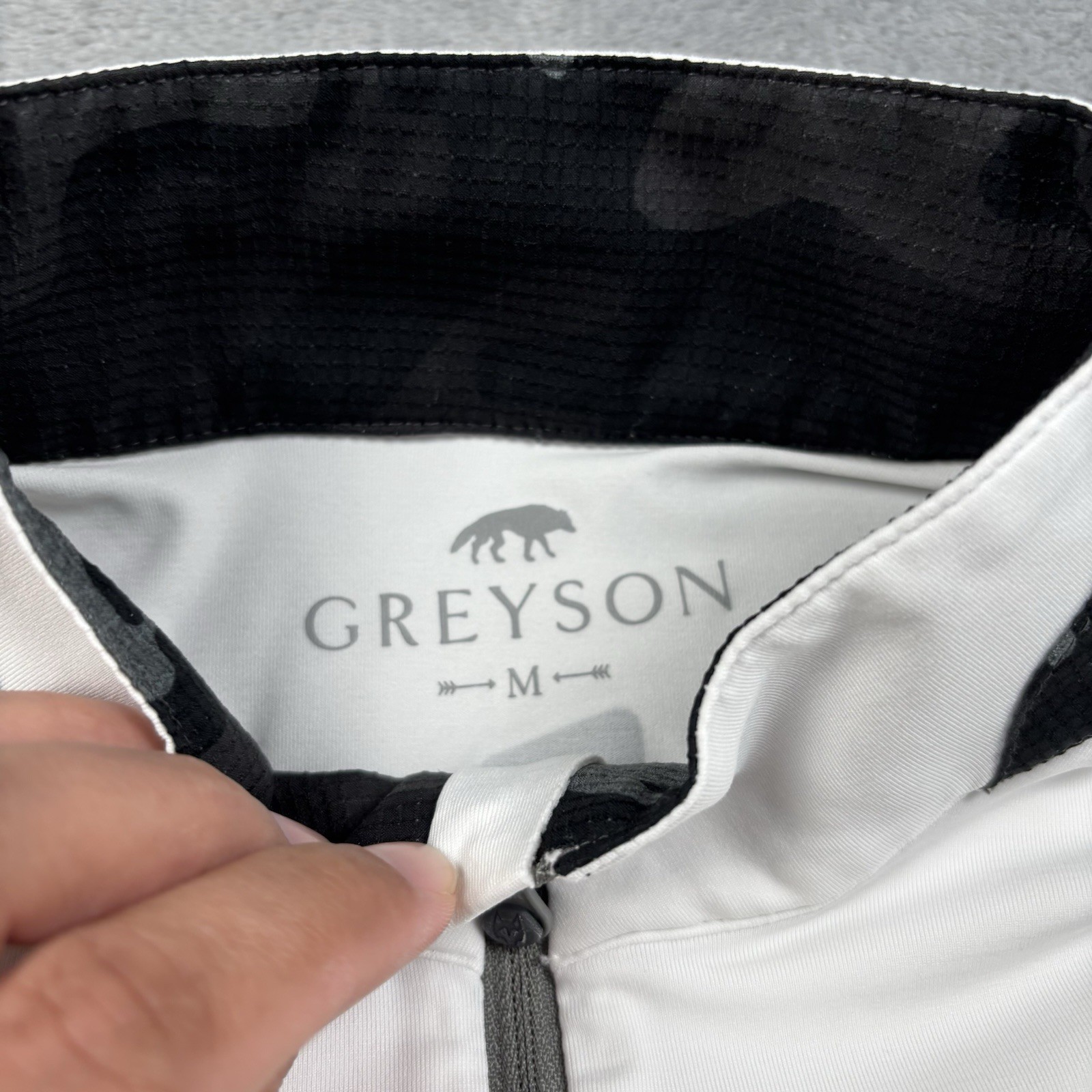 Greyson Apex GC Guide Sport Quarter Zip White Golf Pullover Mens Medium LIV Team gallery