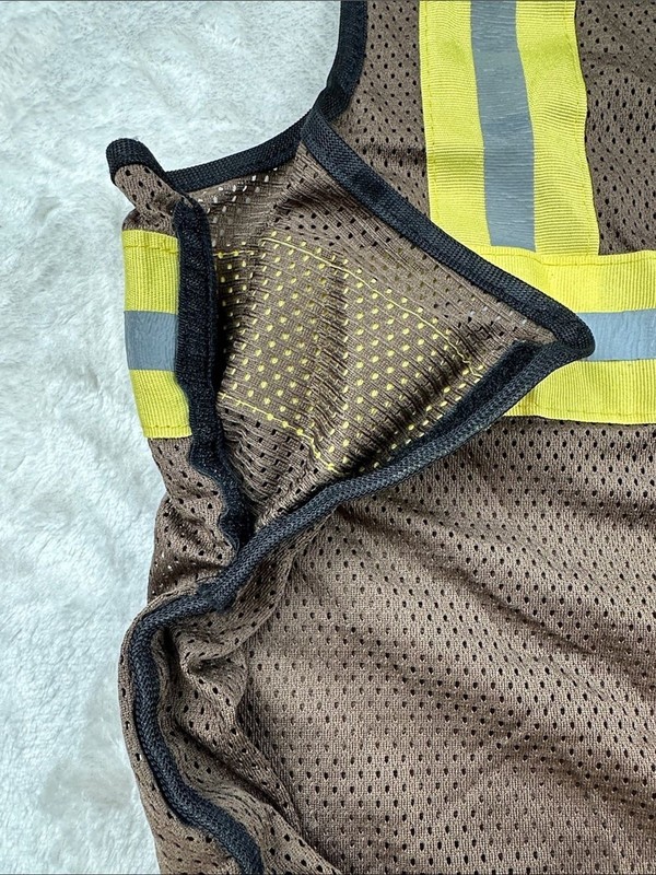 UPS Size M / L Brown High-Visibility Safety Tank Vest Reflective Stripes | Work gallery