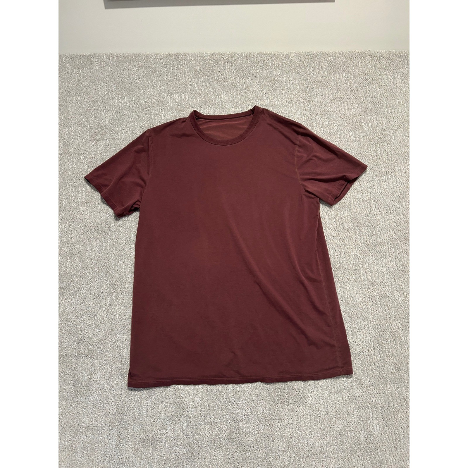 Lululemon Mens Burgundy Red T-Shirt Short Sleeve Athletic Gym Workout Top gallery