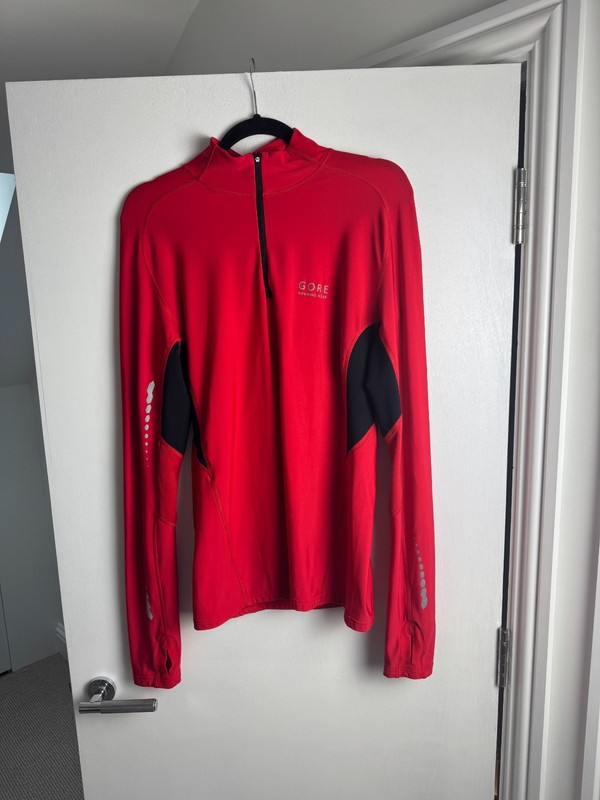 Gore Lightweight Running Top Jumper Quarter Zip, Size Medium gallery