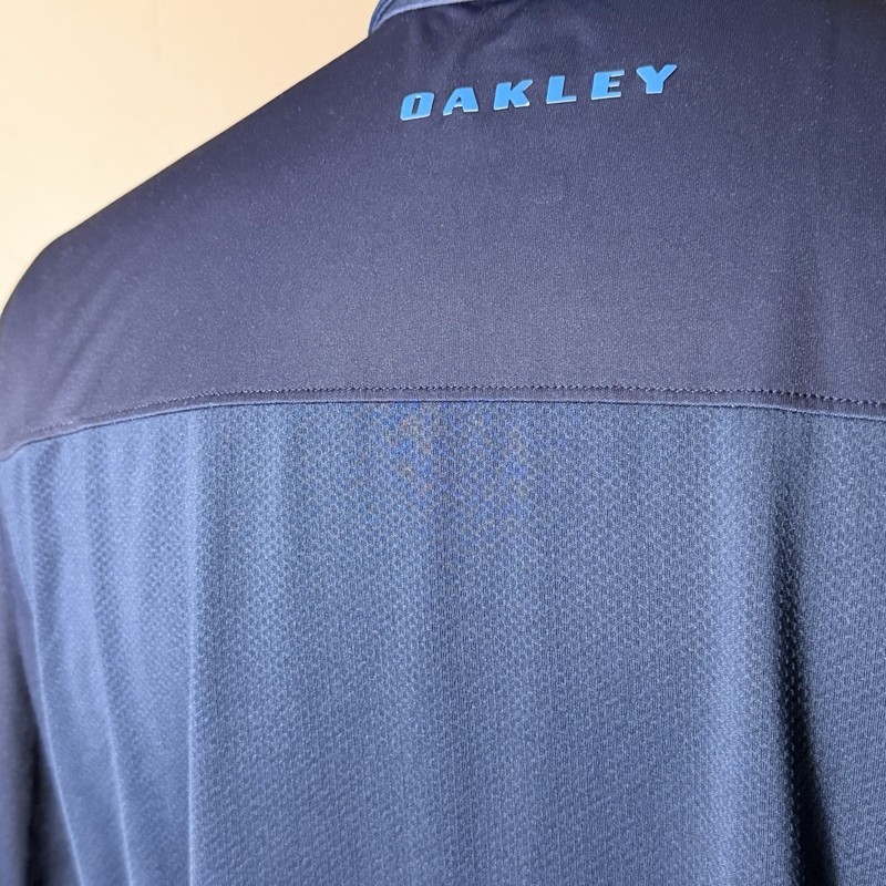 Oakley Hydrolix Men's XL Blue Colorblock Regular Fit Moisture Wicking Golf Polo gallery