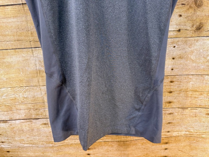 UNDER ARMOUR HEATGEAR COMPRESSION BASE TEE SHIRT SLEEVELESS GRAY MEN'S MEDIUM gallery