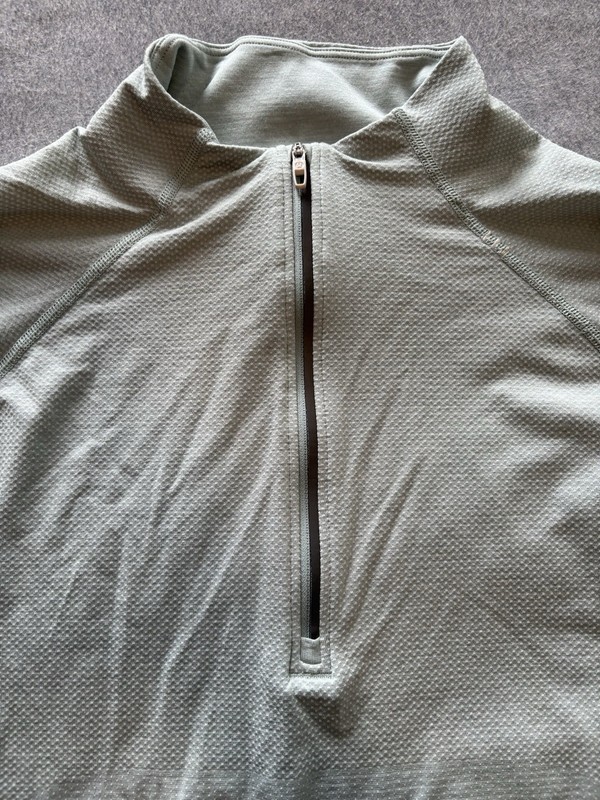 Lululemon Men's Metal Vent Tech 1/4 Zip Pullover Shirt, M gallery