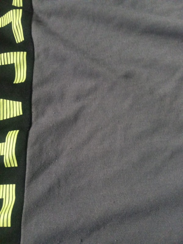 Pro Player Mens Shirt Undefeated Size 2X Color Grey Black Green Cozy Casual gallery
