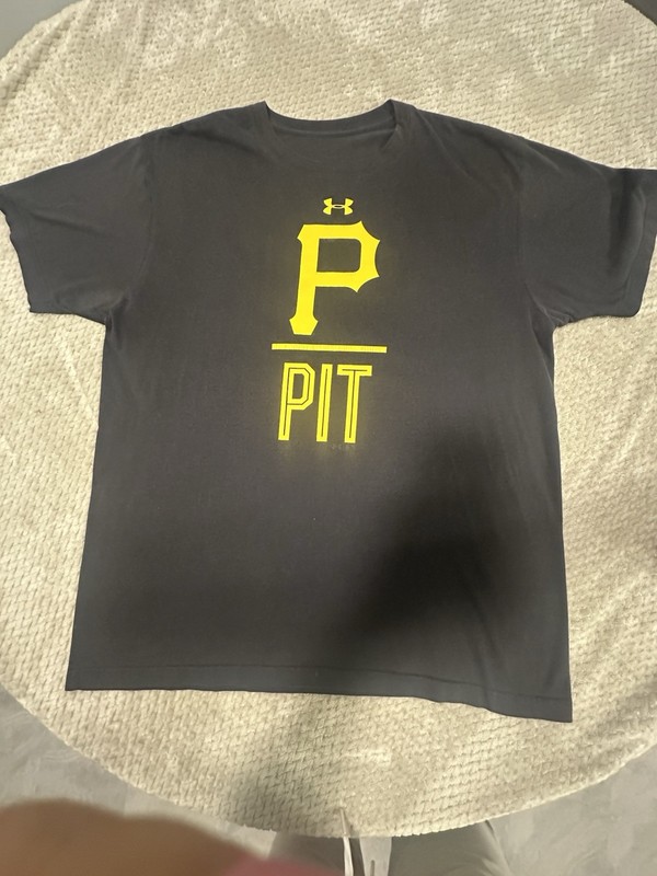Under Armour HeatGear Pittsburgh Pirates MLB Men’s L Black Yellow Graphic Tee gallery