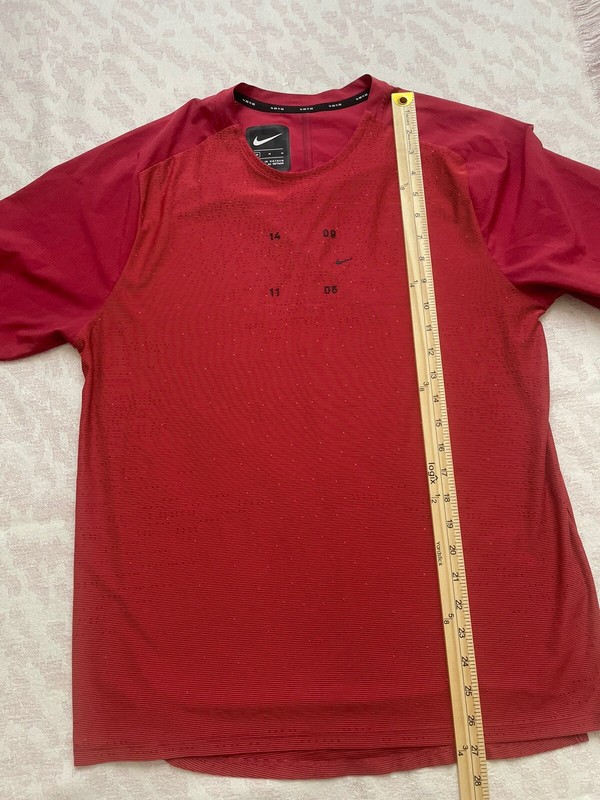 Nike Tech Pack Hybrid Short Sleeve T Shirt Sz Medium gallery