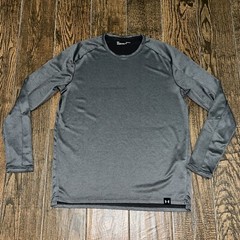 Mens Under Armour FITTED Lighter Longer Longsleeve Crew Shirt Size. Large