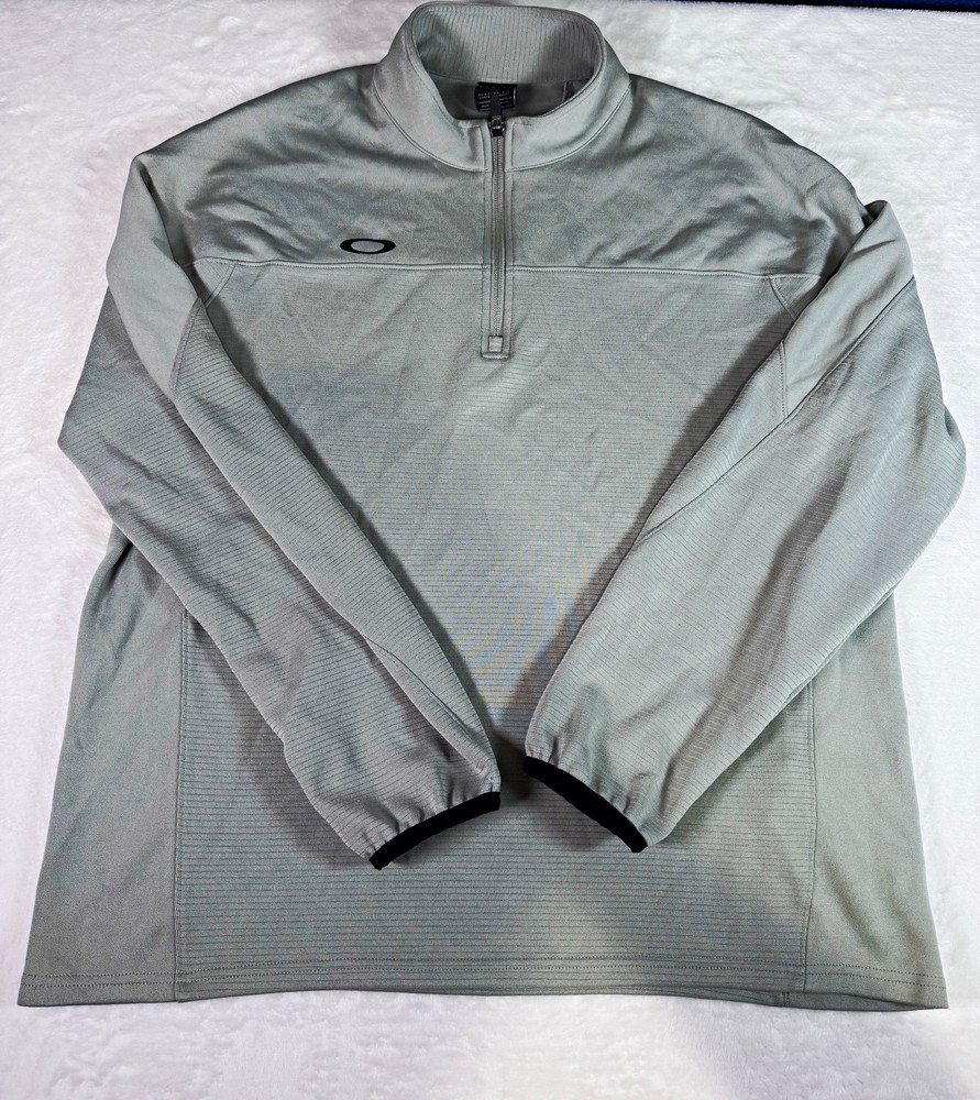 Oakley 1/4 Zip Pullover Men’s XL Gray Performance Golf Athletic Sweatshirt