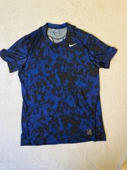 Nike pro Tight seamless men’s T Shirt Blue And Black Size Large Fitted Fit