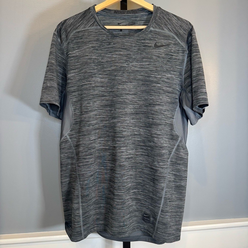 Nike Pro DriFit Hypercool Max Fitted Gray Compression Shirt Men's Large dri fit gallery