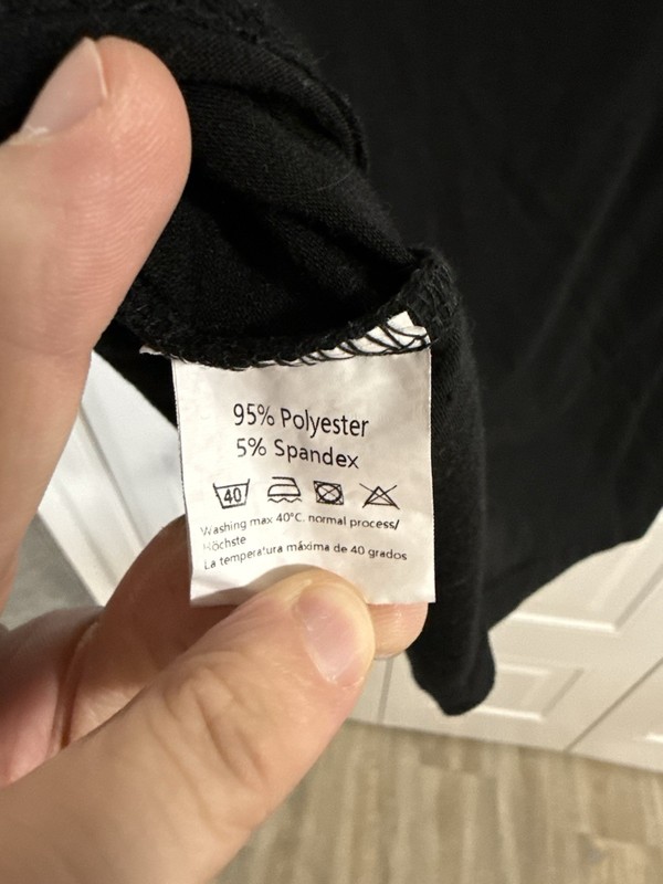 COMFA Men’s L Black Sleeveless Tank Crew Neck Stretch Poly/Spandex Pullover gallery