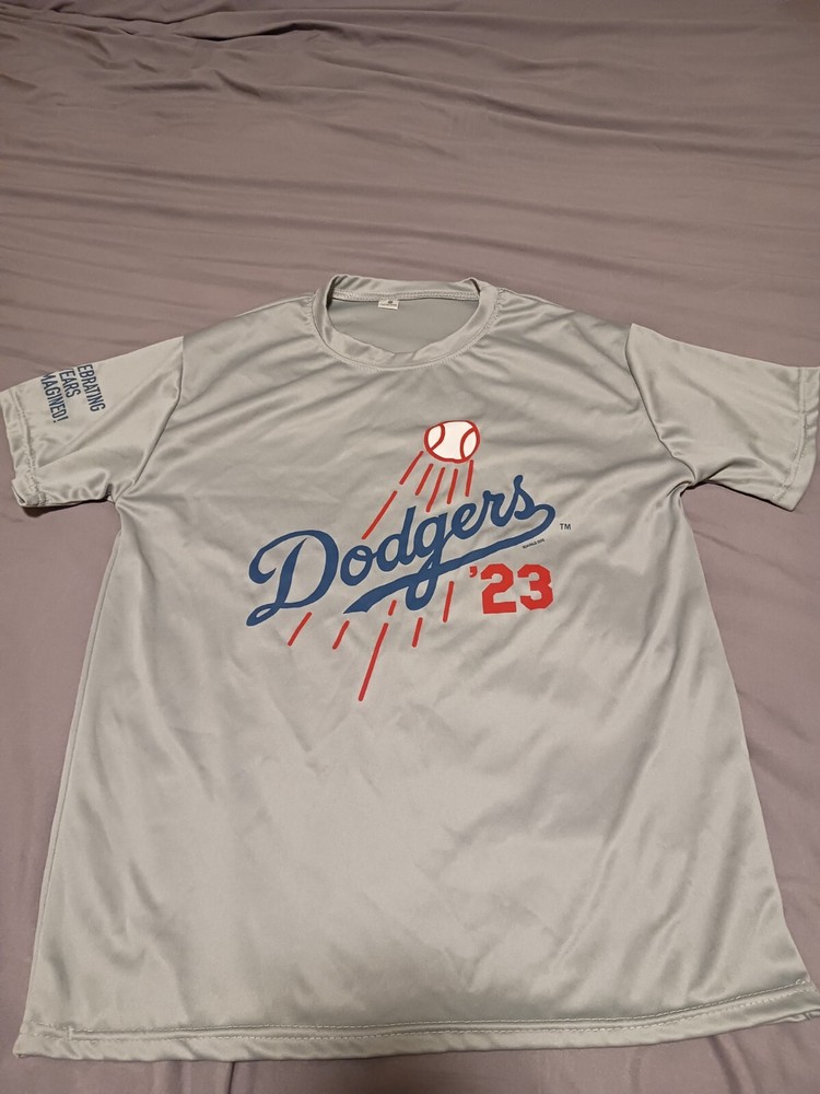 LA Dodgers (2023) Official Sunset Run Activewear T-Shirt Size Small