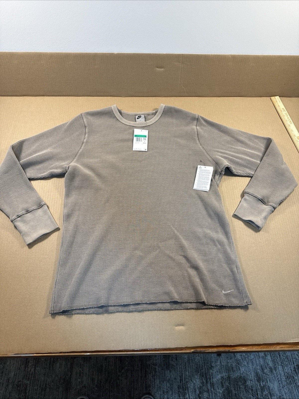 Nike Life Heavyweight Waffle Thermal Long Sleeve Brown Mens M FZ6579-429, NWT gallery