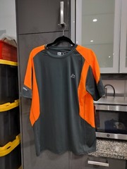 with tags Mens RBX Performance Activewear Short Sleeve Shirt Gray XL MSR G1N