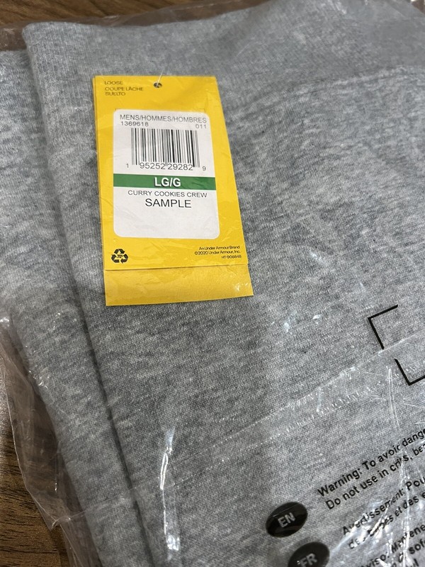SAMPLE Under Armour X Stephen Curry Crewneck Cookies Sweatshirt XL gallery