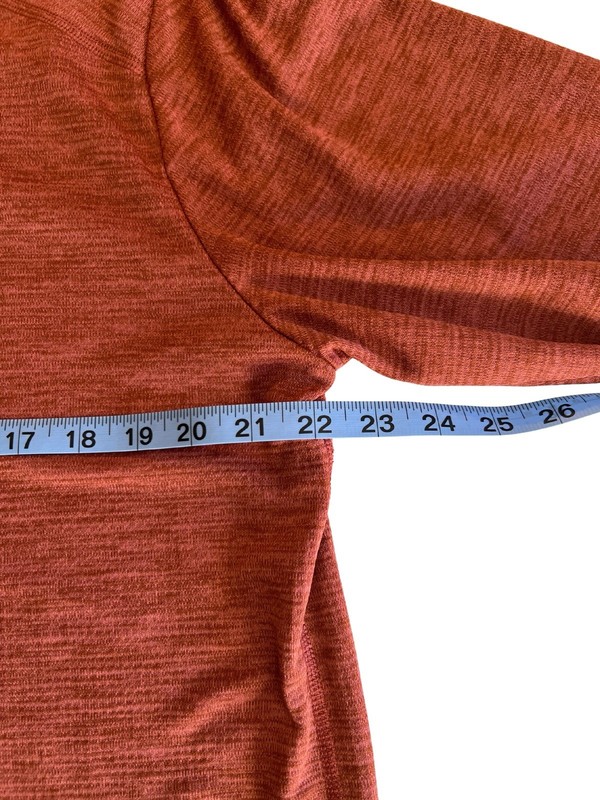 Nike Running Large Pacer Zip Cinnamon/Light Redwood/Reflective Silver Thumbholes gallery