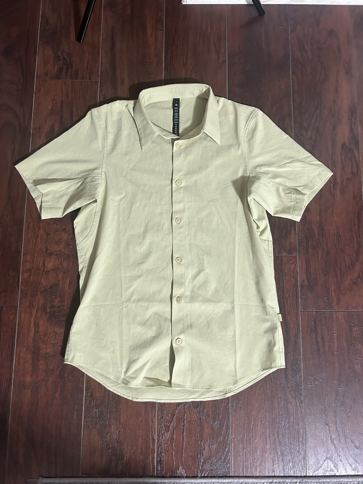 Lululemon Airing Easy Long Sleeve ShirtHeathered Dew Green Small gallery