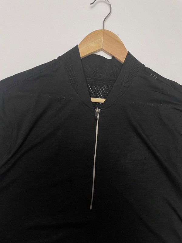 Lululemon Men’s Shirt 1/2 Zip SS Black Perforated Running Top Sz Approx.M/L gallery