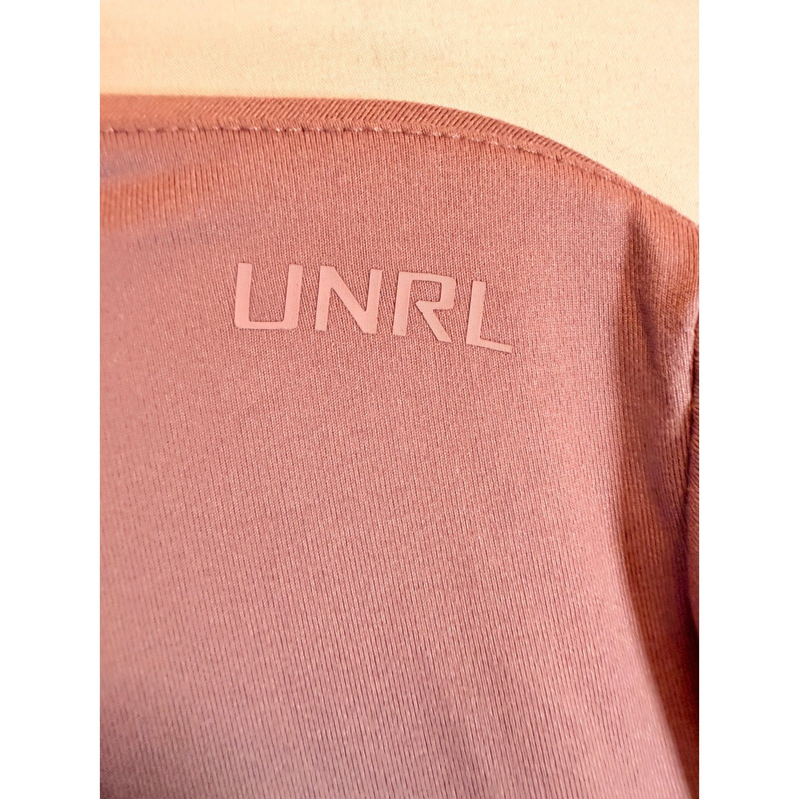 UNRL Mens Performance T-Shirt Mauve Pink Short Sleeve Crewneck Workout Size M gallery