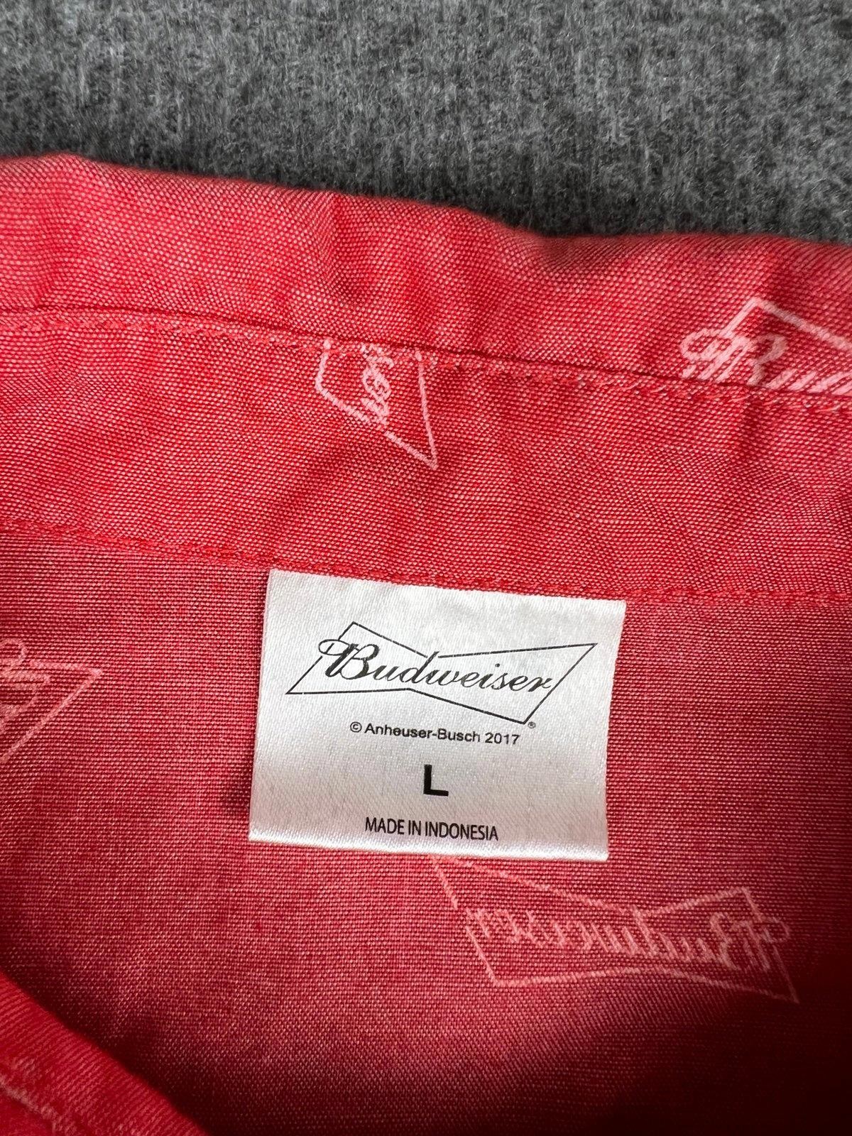 Budweiser Red Short Sleeve Button-Up Shirt Size Large gallery
