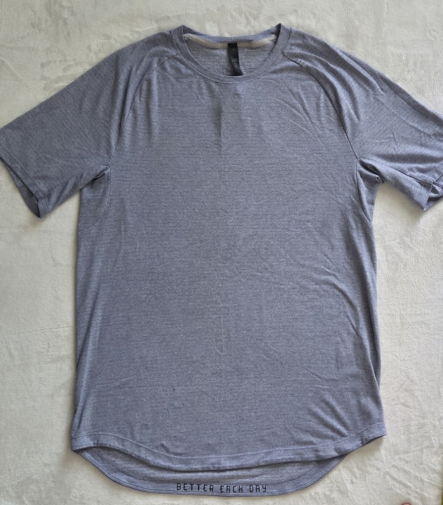 Lululemon Ice Blue Better Eac Day Short Sleeve Athletic Shirt Men