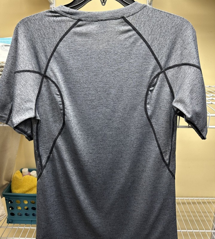 Neleus Men's Gray Dry Fit Short Sleeve Athletic Workout Shirt Size Medium New gallery