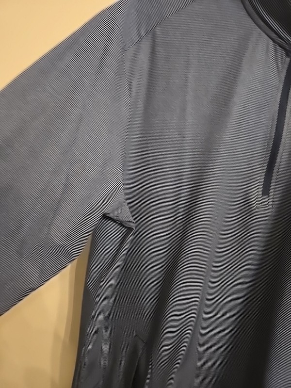 Adidas Ultimate365 Quarter-Zip Top Pullover Size Large Black/Gray Pinstripe gallery