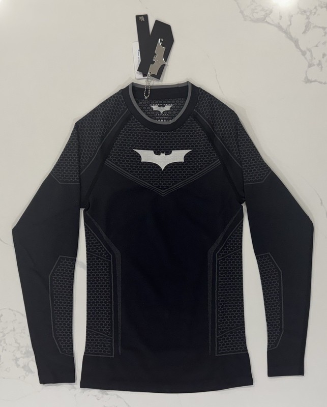 YoungLA Batman Compression Shirt Men's Medium Black Long Sleeve Gym Athletic NWT gallery