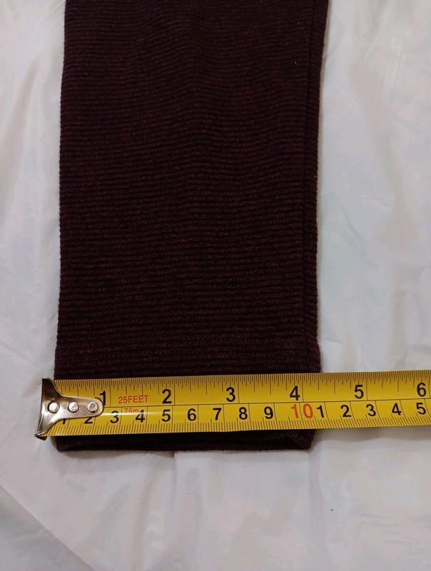 Large Van Heusen Never Tuck Men's Classic Fit Pull Over 1/4 Zip Size S gallery