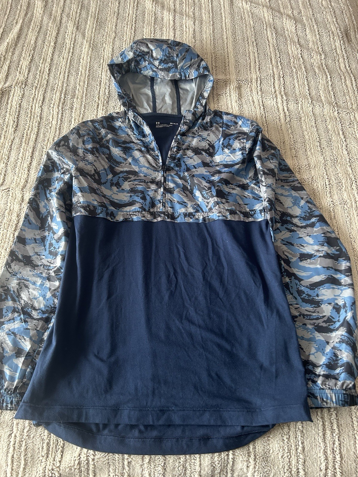 Under Armour Sportstyle Anorak Wind Shirt Medium Mens Blue Hooded Camo 1/2 Zip gallery