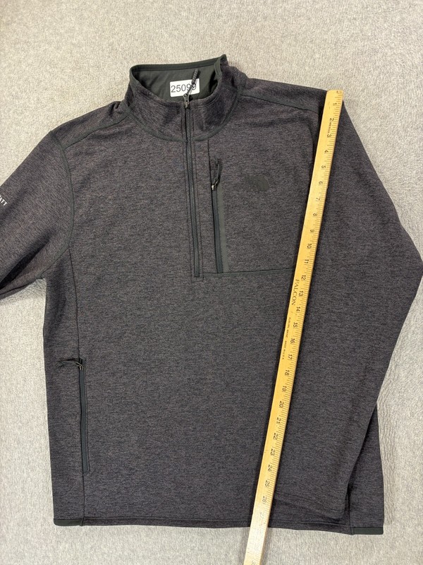 The North Face Performance 1/4 Zip Athletic Pullover (Men's Large) Gray gallery