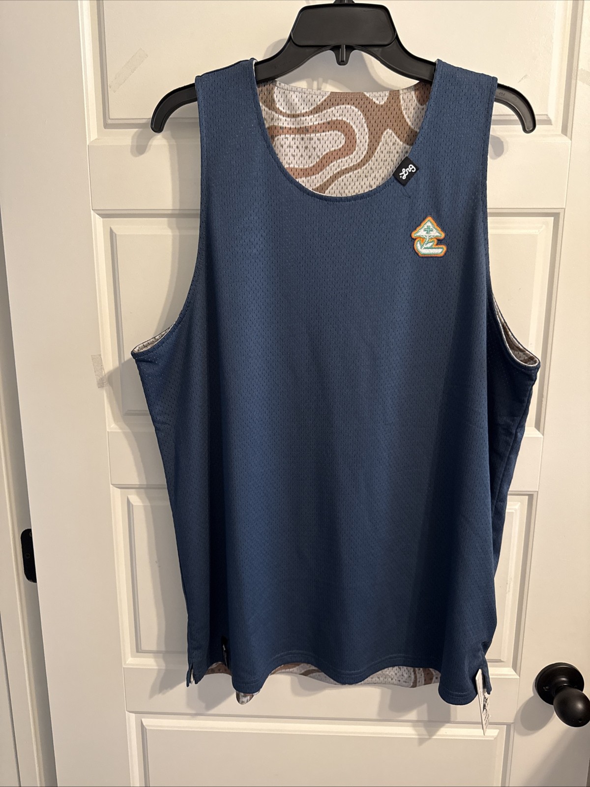 NWT IRG Trailhead Reversible Mesh Men Tank Blue And Green Print Size L gallery