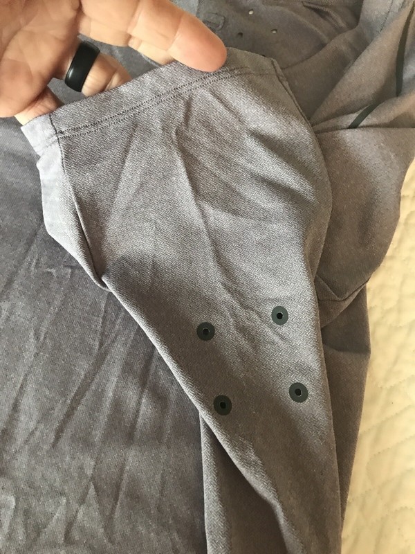 Lululemon Textured Training Short Sleeve T Shirt Men's Size ML Lavender EUC! gallery