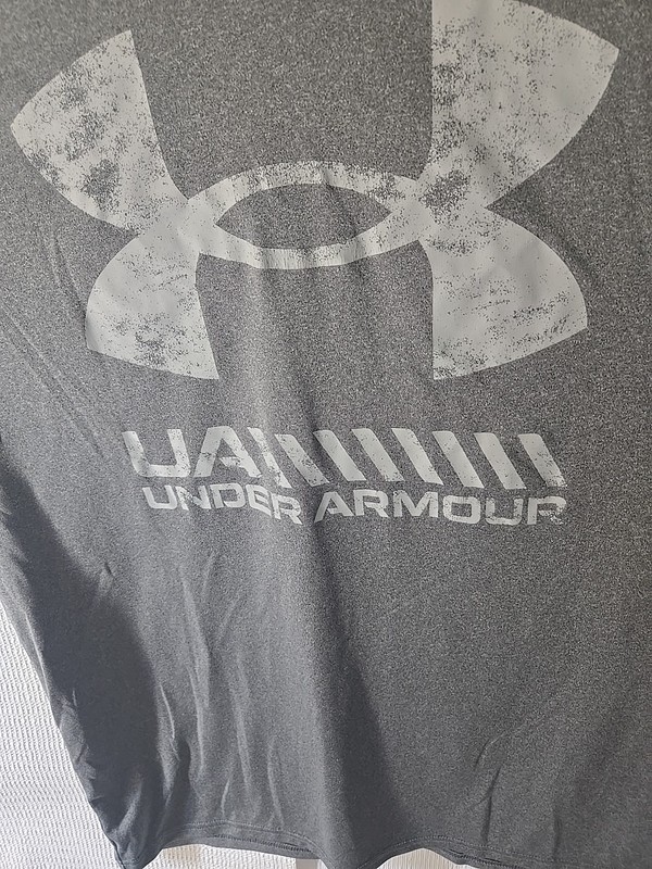 Under Armour XL T-Shirt Mens Loose Fit HeatGear Performance Training Tee Gray gallery
