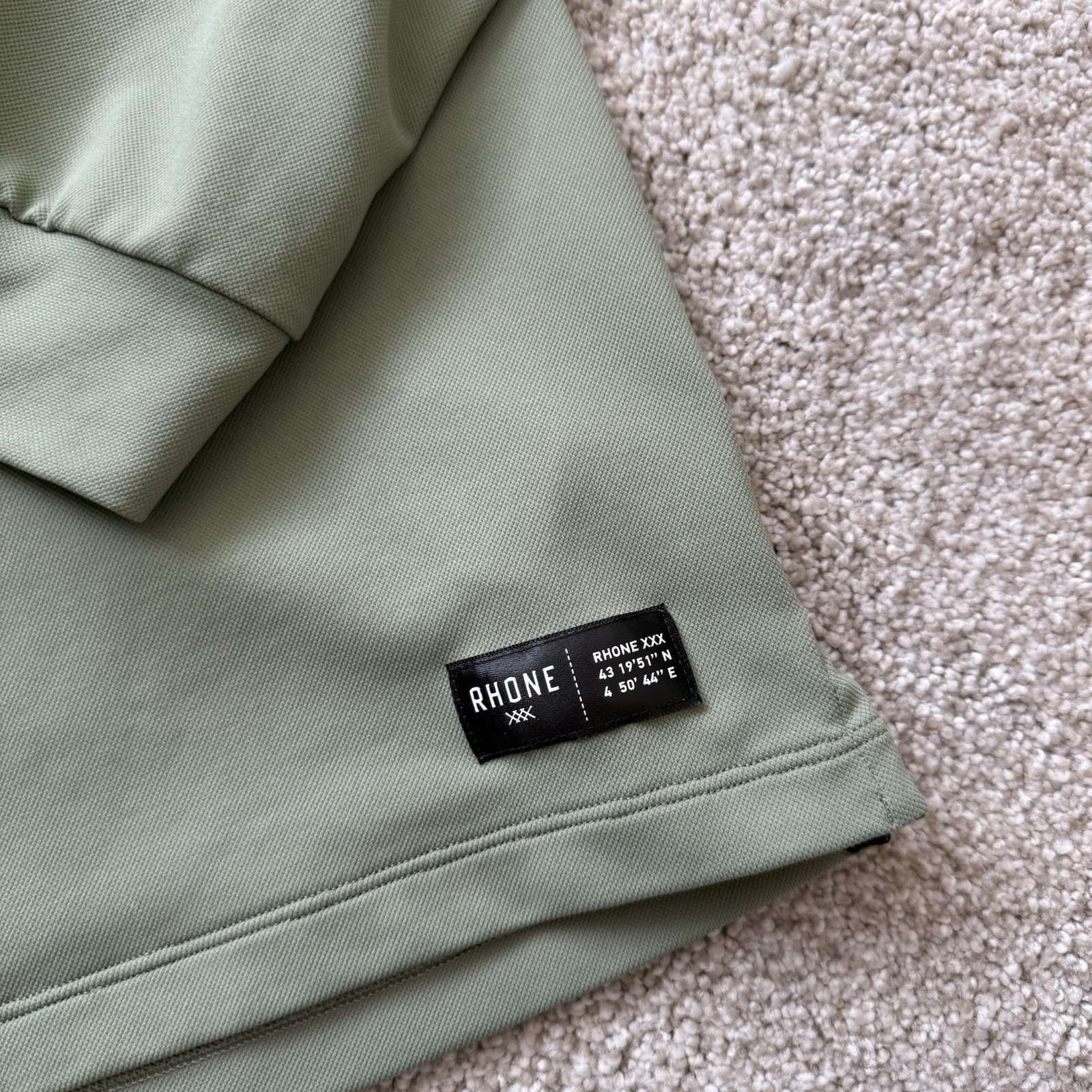 Rhone Retro Session Mock Neck Lightweight Insulating Midlayer Green Men’s Medium gallery