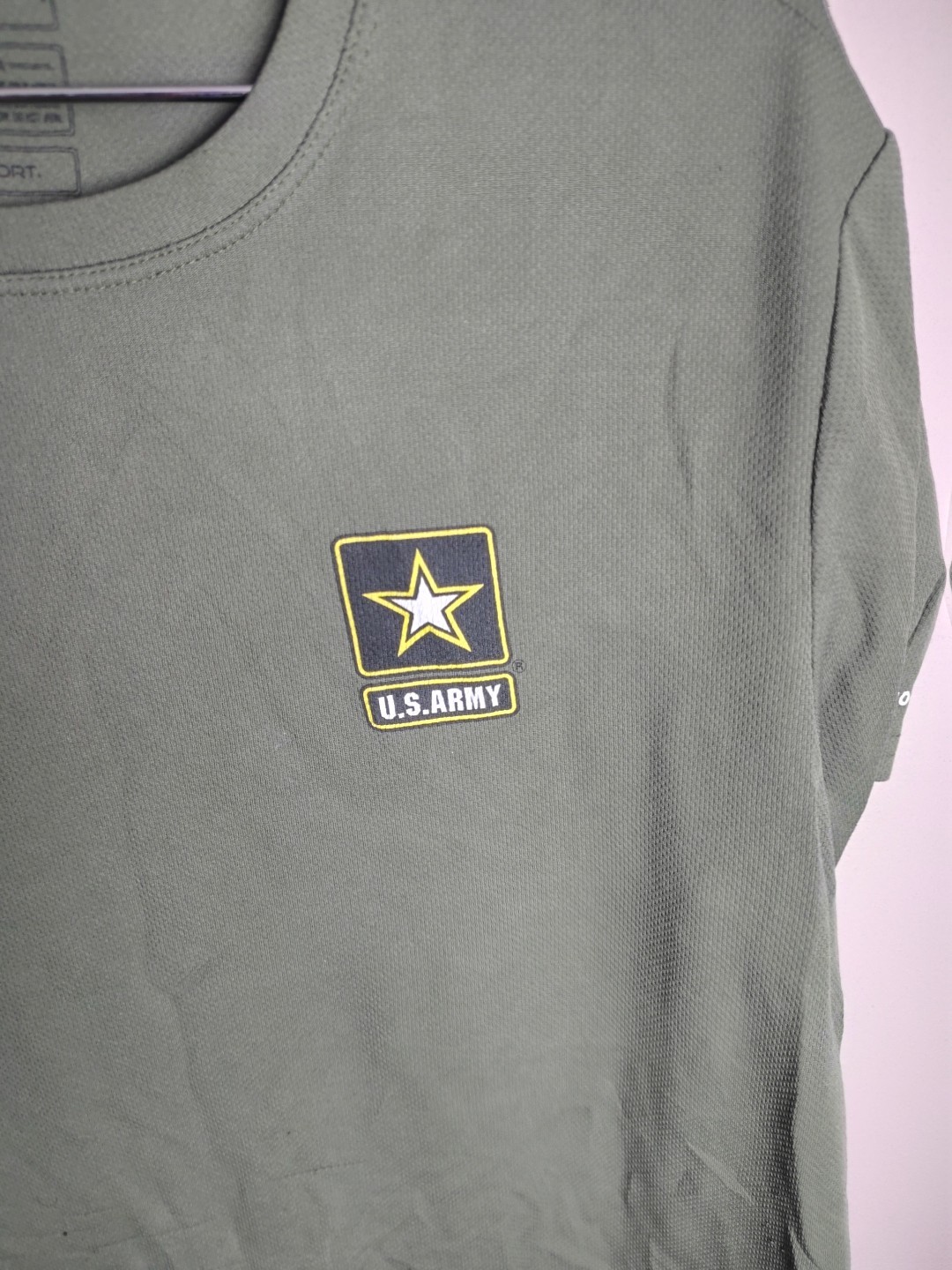 UNITED STATES ARMY Official Men's US Military Activewear Workout T-Shirt MEDIUM gallery