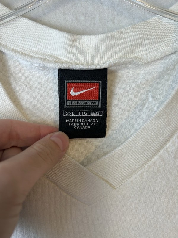 White Mens Nike Cut off Tank Top Size 2XL #1339 gallery