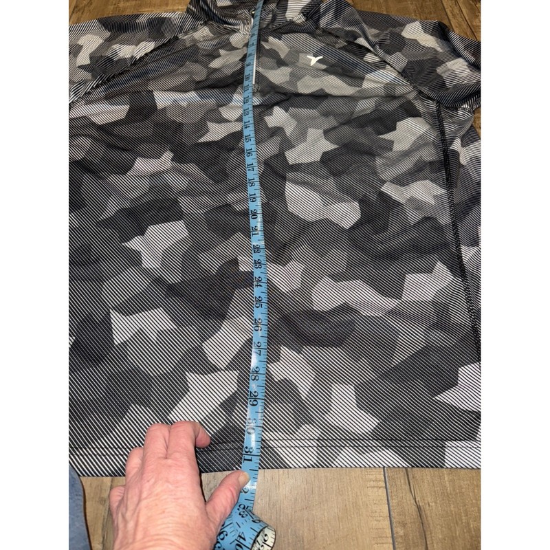Old Navy Active XXL Pullover Black Gray Geometric Lightweight Top Mens gallery