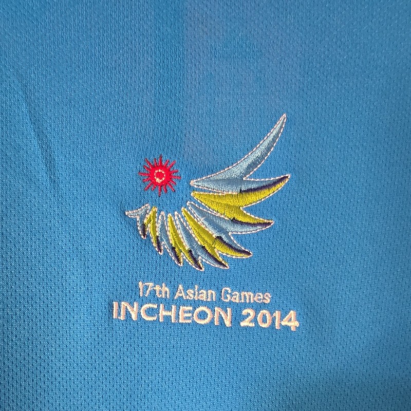 Indonesia adidas Response Men’s XL Blue Breathable Mesh Crewneck T-Olympic Rings gallery