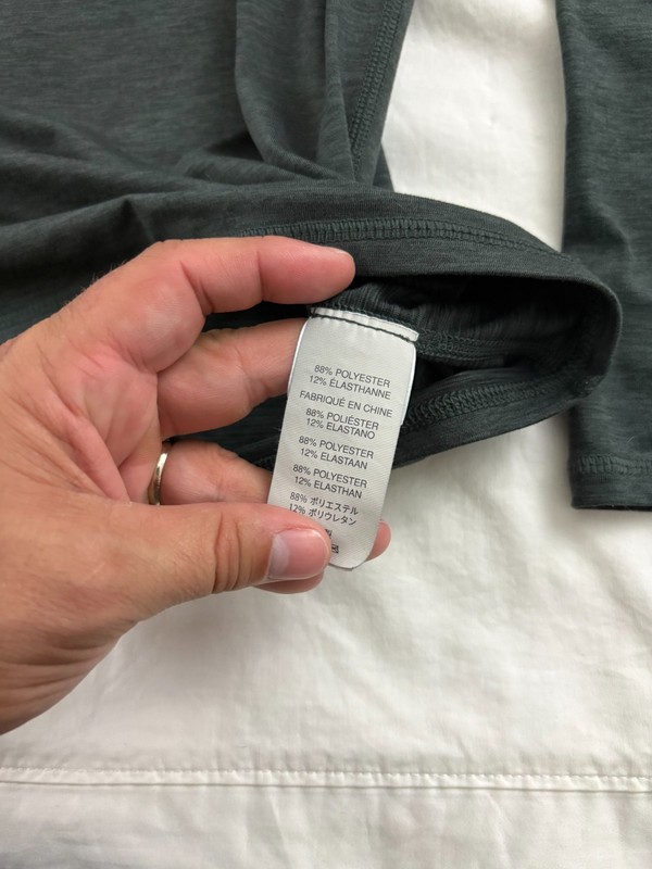 Vuori Ease Performance x Atlantic Fields Sz. XL 1/4 Zip Pullover! gallery