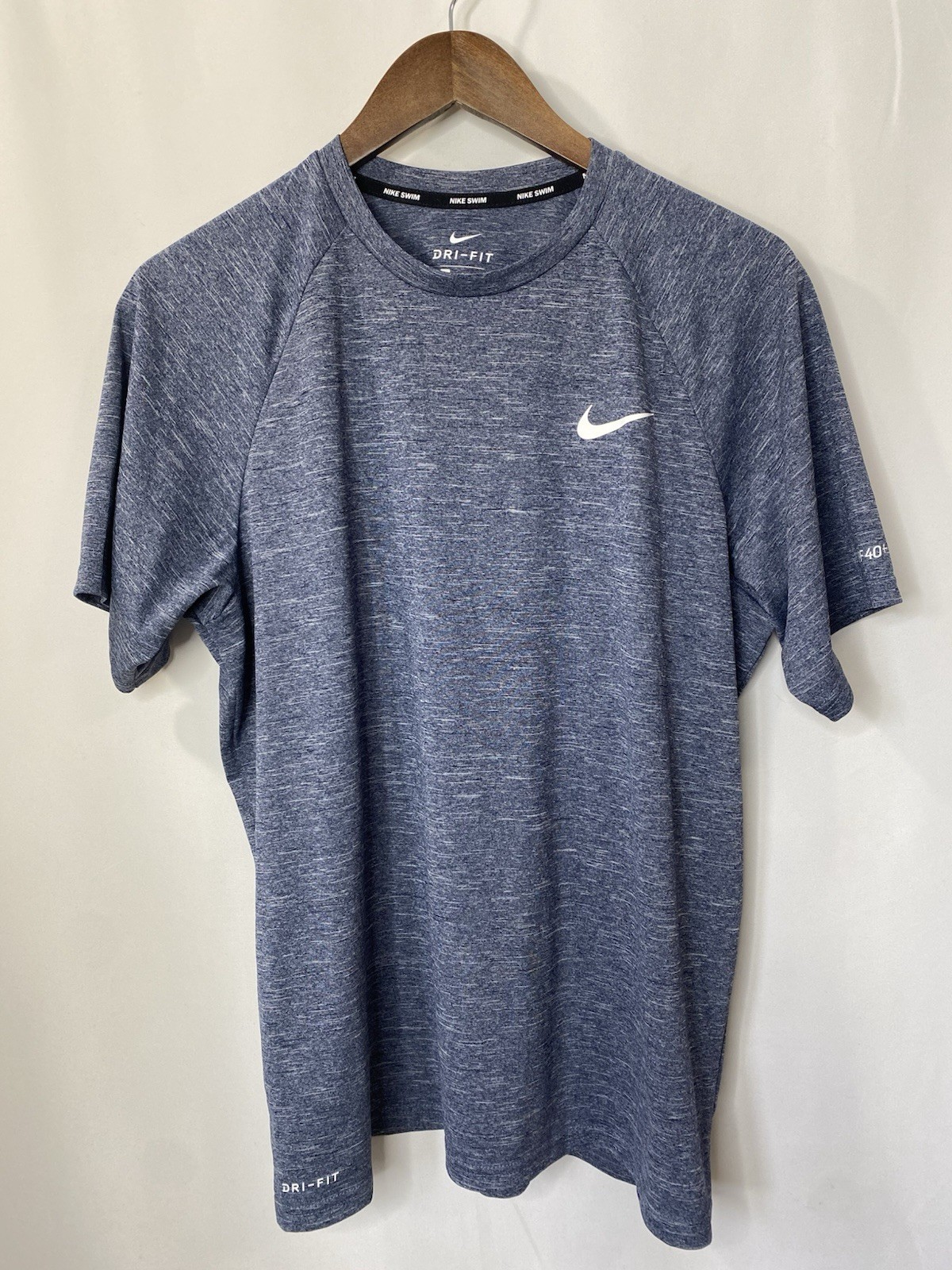 Nike Men's Dri-Fit T Shirt Size Large Short Sleeve UPF40+ Swimwear Beach VACA gallery