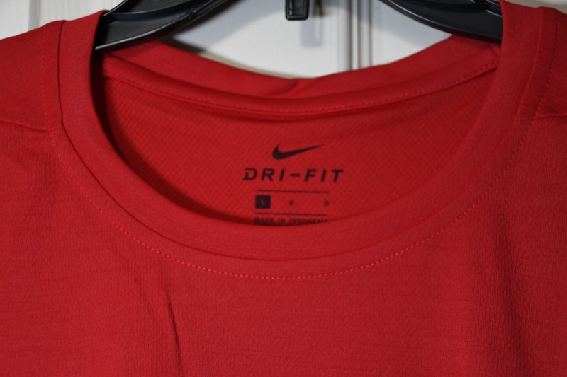 NWT Nike Breathe Dri-FIT Men's Large Intensity S/S T-shirt University Red M21957 gallery