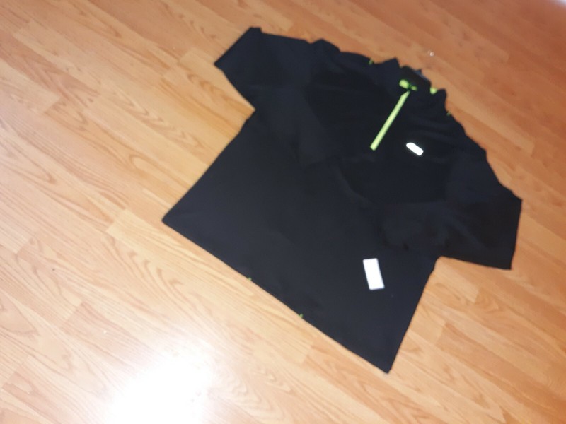 Men's 1/4 Zip Pullover Shirt New with tag Size Large color Black Long sleeves gallery