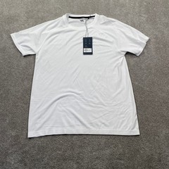 VRST Seamless Training Tee Mens Medium White Short Sleeve Moisture Wicking