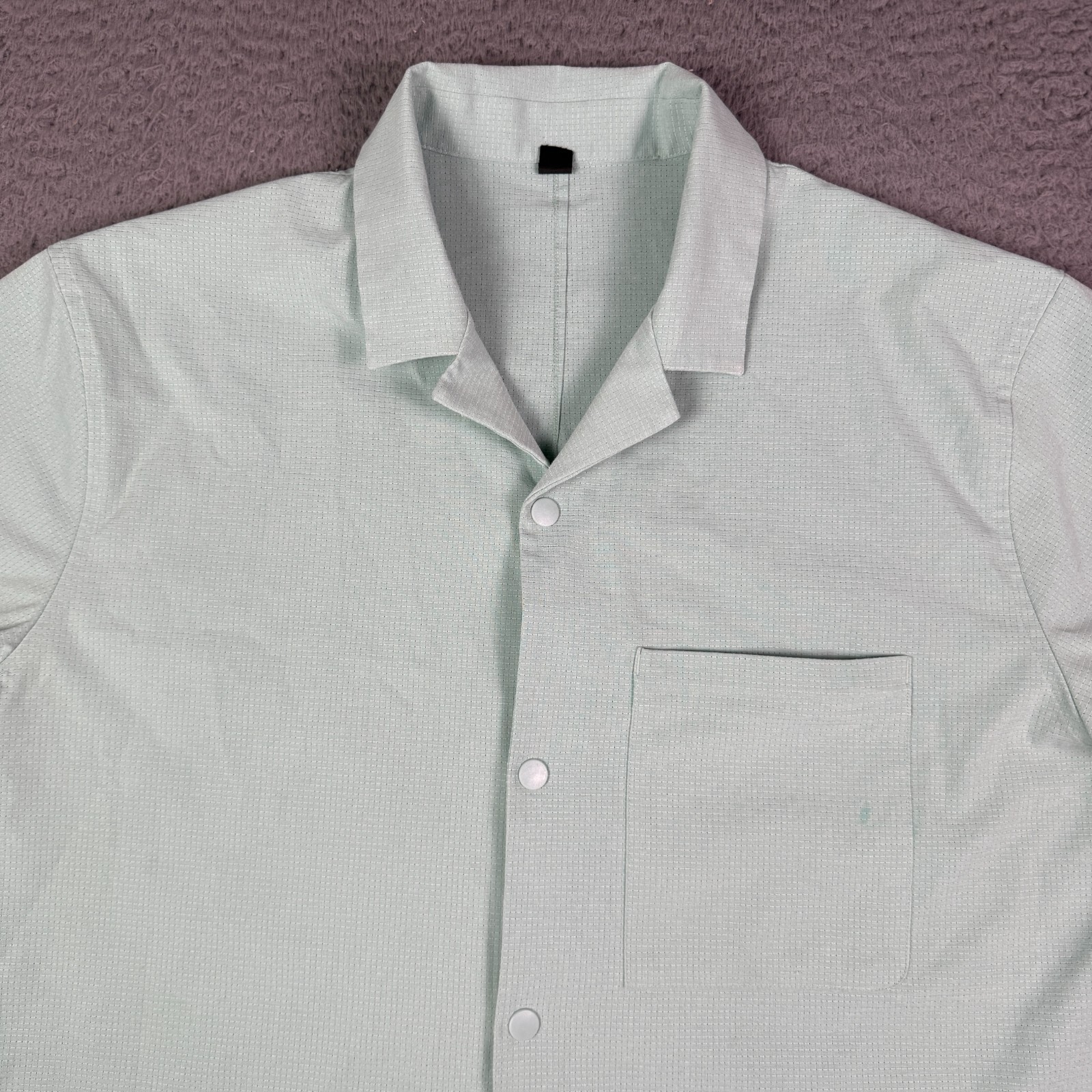 Lululemon Airing Easy Camp Collar Shirt Mens L Green Pocket Short Sleeve Snap gallery