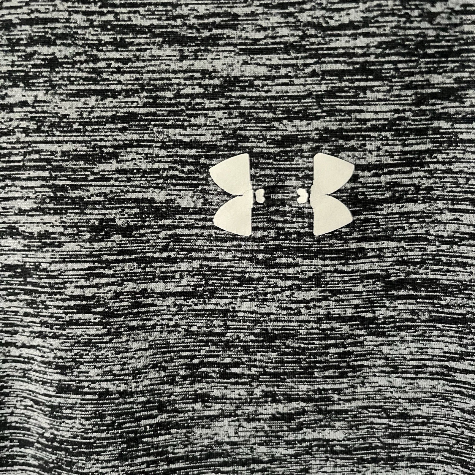 Under Armour Gray Heathered Athletic T-shirt gallery