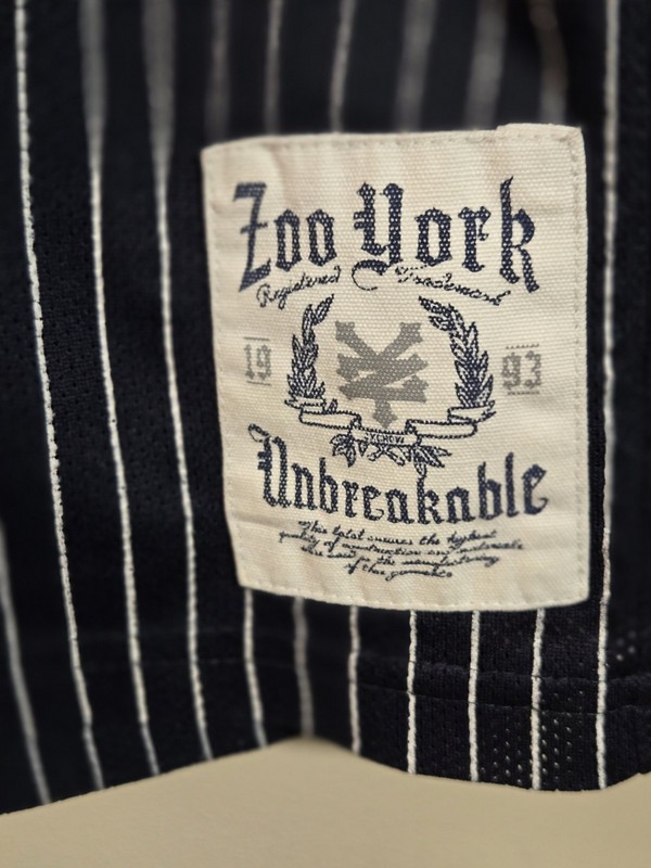 Vintage Zoo York Unbreakable Sleeveless Jersey Tank XL Navy Pinstripe Y2K Skater gallery